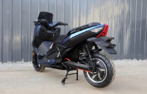 How does an electric motorcycle work?